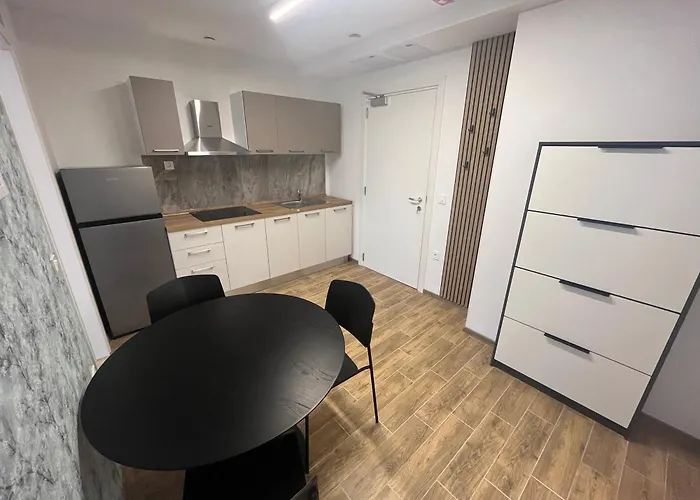 モーテル Barka 4*