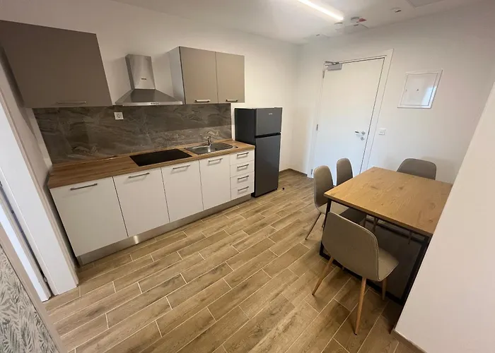 モーテル Barka 4*