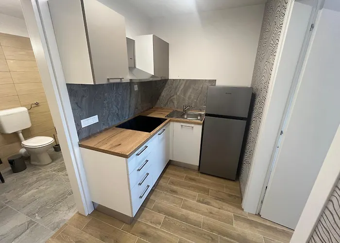 モーテル Barka コペル